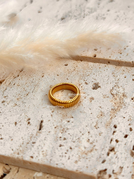 Monarca ring