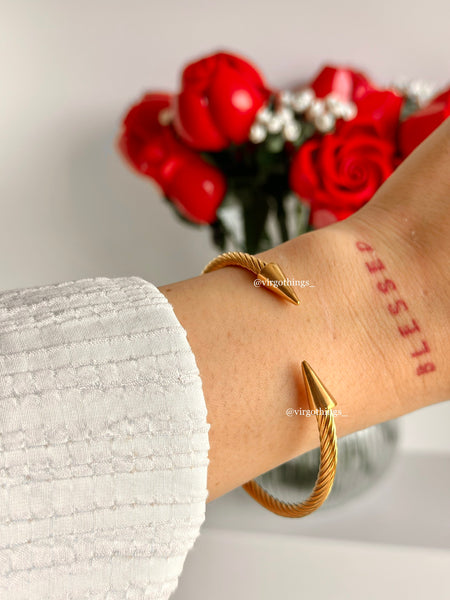 Baddie bangle’s