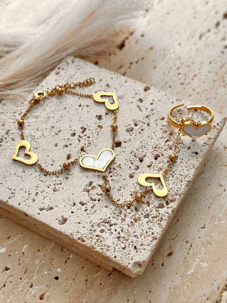 Heart hand chain