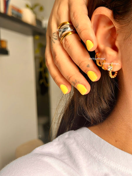 Mini dainty hoops