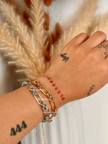 Wire bracelet