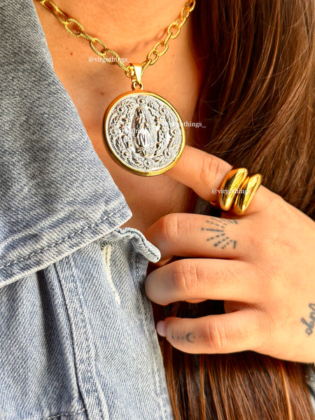 Virgencita vintage (Guadalupe) charm