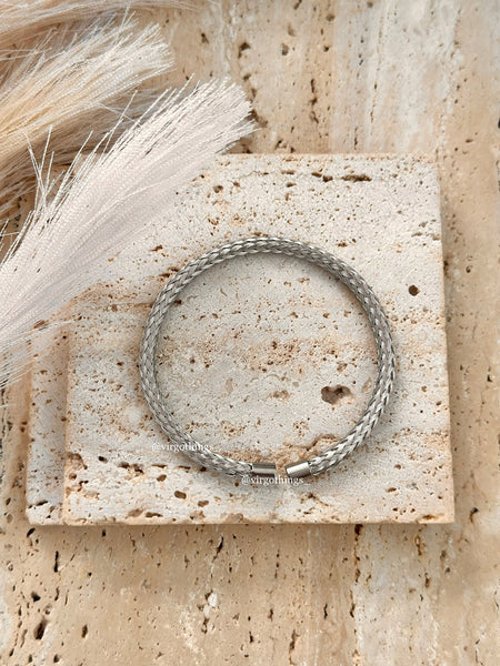 Braid bangle