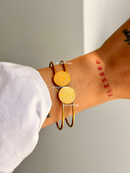 San Benito conmigo (bangle)