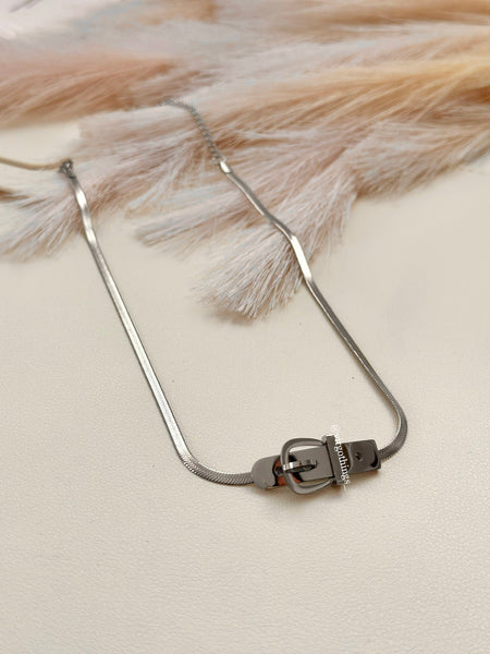 Belt choker slv